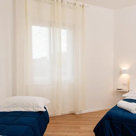 ゲストハウス La Casa Di Ambra 3*